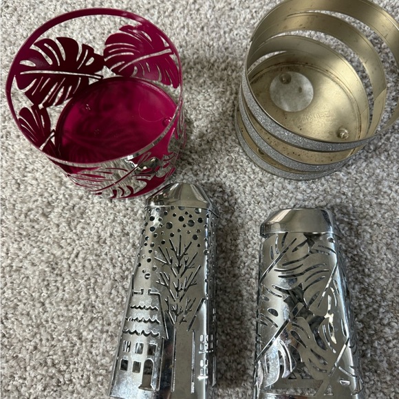 Bath & Body Works 3-Wick Candle Holders and soap covers snowman– Set of 4 Silver - Picture 6 of 7